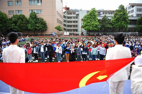 以改革创新的精神加强高校党建工作