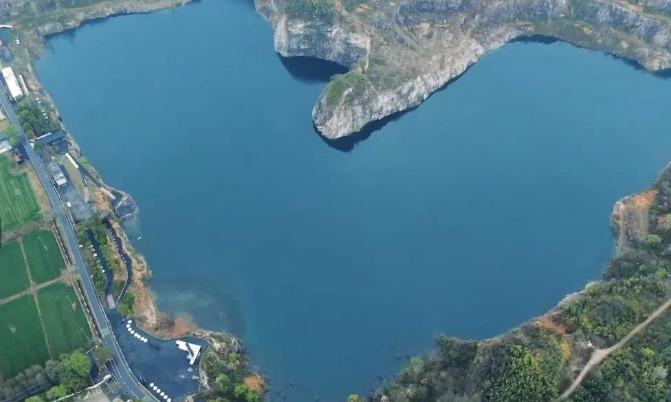 【理响中国·春江水暖鸭先知】一家“村咖”的共富密码