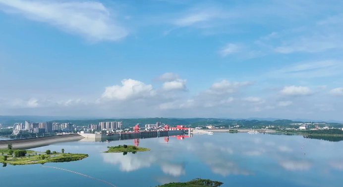 【理响中国·薪火“燃”青春】一滴水的“增值”之旅:从绿水青山到金山银山 【理响中国·薪火“燃”青春】一滴水的“增值”之旅:从绿水青山到金山银山