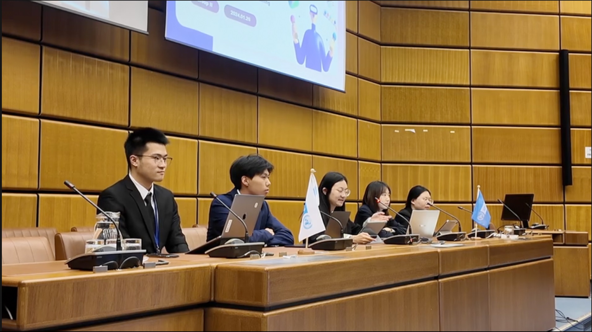 【理响中国·薪火“燃”青春】讲述真实的中国故事:从主动迎客到远播四海 【理响中国·薪火“燃”青春】讲述真实的中国故事:从主动迎客到远播四海