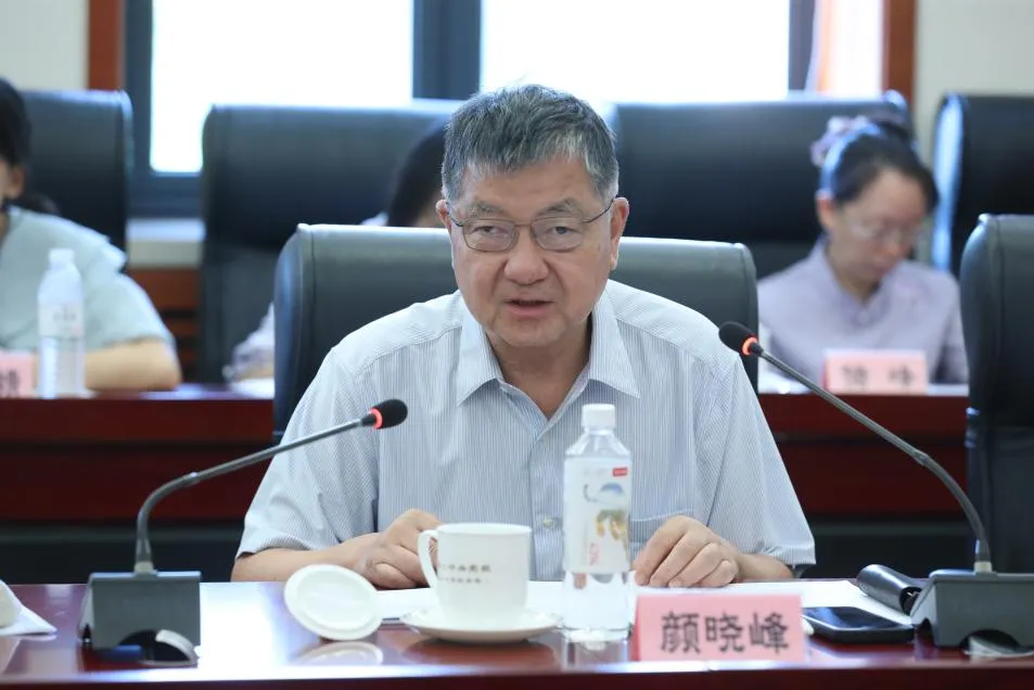 中央党校(国家行政学院)报刊社举办“推进党的创新理论体系化学理化研究阐释”座谈会 图片